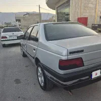 خودرو 405 نقره ای