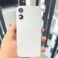 آیفون ۱۶ نرمال سفید