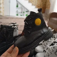 پوتین و کفش اسپورت بچگانه