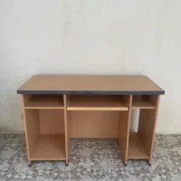 میز کامپیوتر