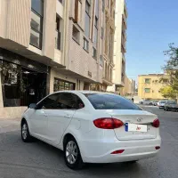 جک j4 مدل 1400