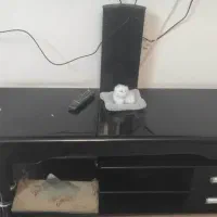 میز تلویزیون شیشه ای