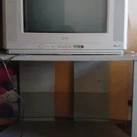 تلویزیون  در حد نو ال جی ۲۱ اینچ