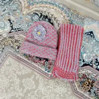 کلاه و شال گردن