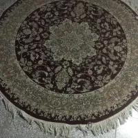 فرش ماشینی گرد به رنگ لاکی