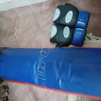 کیسه و دستکش بوکس