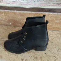 دوعدد بوت زنانه