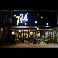 سالندار شیفت شب کافه رستوران ۷.۲۴