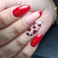 کاشت و آموزش ناخن