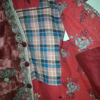 جلیقه بچگانه قدیمی|کلکسیون اشیاء عتیقه|اصفهان, درب کوشک|دیوار