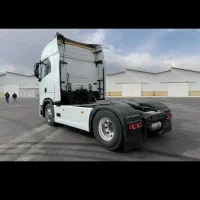 راننده پایه یک هستم. تریلی .تک . ده چرخ و ایسوزو