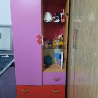 یک عدد کُمُد کودک