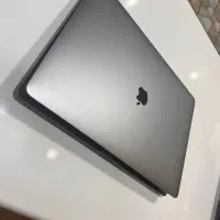 لپ تاپ مک بوک اپل corei9 یک ترابایت در حد نو