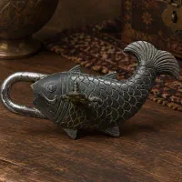 قفل برنجی به شکل ماهی