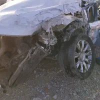 جنسیس سدان تصادفی