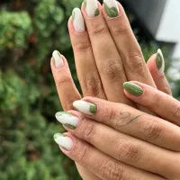 سالن زیبایی Vip نور|خدمات آرایشگری و زیبایی|نور, |دیوار