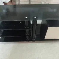 میز تلویزیون شیشه ای