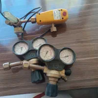 سه عدد مانو متر