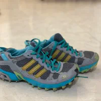 کفش اورجینال برند adidas