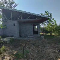 متراژ زمین ۶۷۰متر،زیربنا ۱۰۰ متر نیمه کاره ،۳/۵۰۰