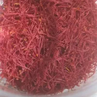 زعفران نگین سرخ