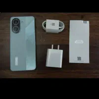 گوشی دوهفته کارکرده سالم وتمیزبدون خط وخش