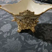 وسایل وظروف گنجه کرم طلایی