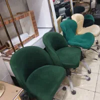 دستگاه بخور برای سالن زیبای موجود میباشد|آرایشگاه و سالن‌های زیبایی|تبریز, |دیوار