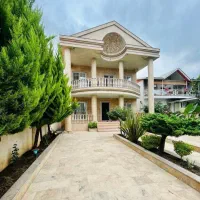 زیرقیمت ترین کاخ ویلا۳۰۰متری/مبله /باسندتک برگ