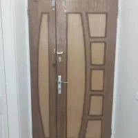 درب ورودی سالن