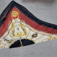 روسری حریر مارک نو و شال طرح دار