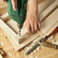 ساخت و تعمیرات لوازم چوبی در محل