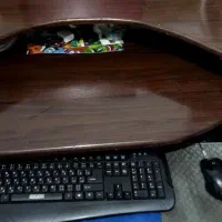 فروش میز کامپیوتر قهوه ای رنگ