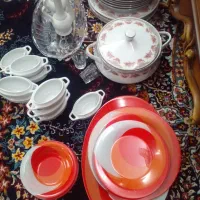 بشقاب وظروف آشپزخانه