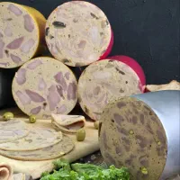 سوسیس و کالباس خونگی