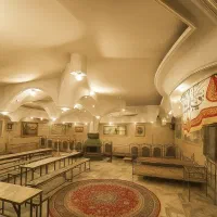 کارگر وسط کار سفره خانه اقا