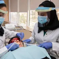 استخدام دستیار دندانپزشکی