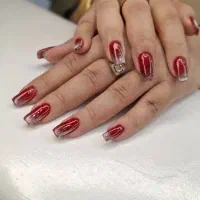 کاشت ناخن . پدیکور پا و دست. فیشیال و پاکسازی  .