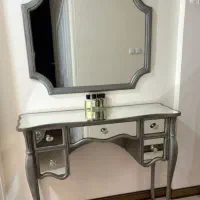 کنسول و آینه