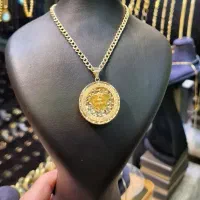 مدال ورساچه با زنجیر کارتیه بدون اجرت و مالیات|جواهرات|رشت, فلسطین|دیوار