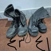 دو جفت پوتین نظامی