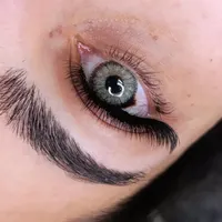 آموزش حرفه ای اکستنشن مژه و لیفت مژه و ابرو