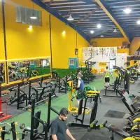 استخدام مربی آقا بدنسازی کراس فیت