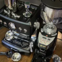 اسپرسو ساز نیمه صنعتی مباشی و آسیاب لواک|سماور، چایساز، قهوهساز|قم, زنبیل آباد|دیوار