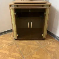 تلویزیون و میز تلویزیون