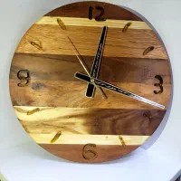 ساعت دیواری چوبی