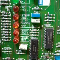 تعمیر لامپ LED و محافظ برق