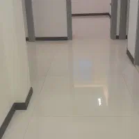 نظافت منزل. راه پله.  پارکینگ