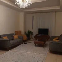 هم‌خانه خانم