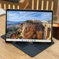 تبلت کارکرده نسل 12  Surface Pro 9 سبک و حرفه‌ای